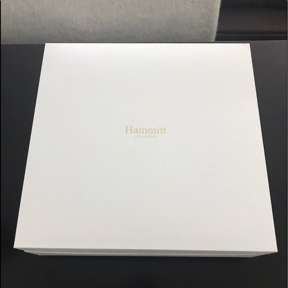 Chic and stylish Hammitt crossbody bag.